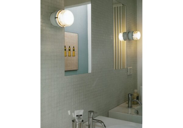 fresnel-oluce-lampada-da-parete