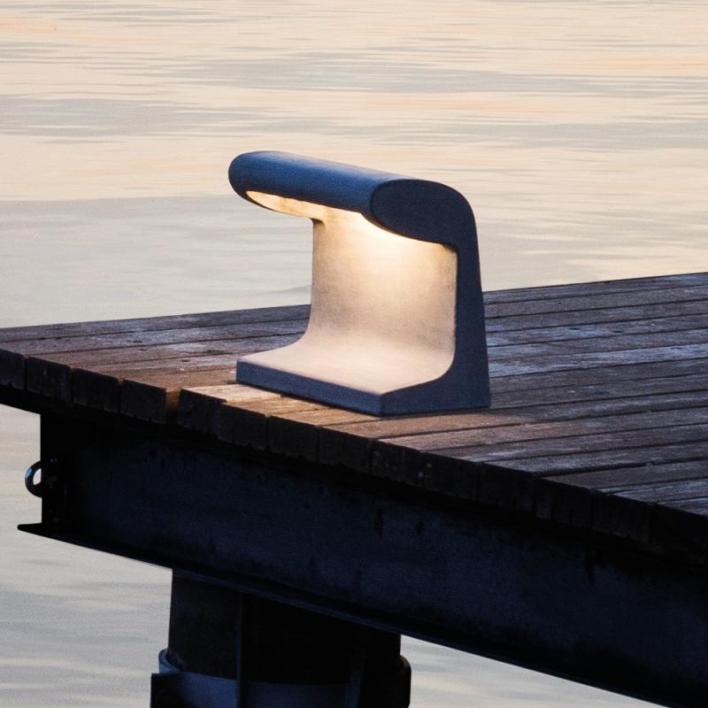 nemo-borne-beton-petite-outdoor-ip44-led-floor-light-w-30-h-32-d-22-cm-concrete-nemo-bbp-ldw-22_0