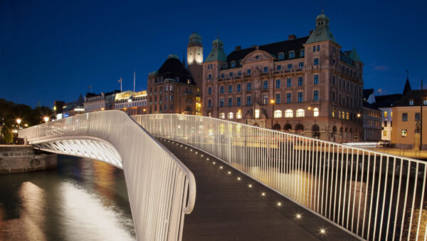 D_nanoledinoxcalpestabile_orizz