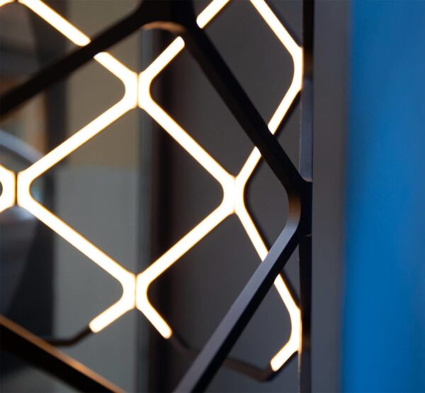 Titia-Pendant-detail-Nemo-1280x1182