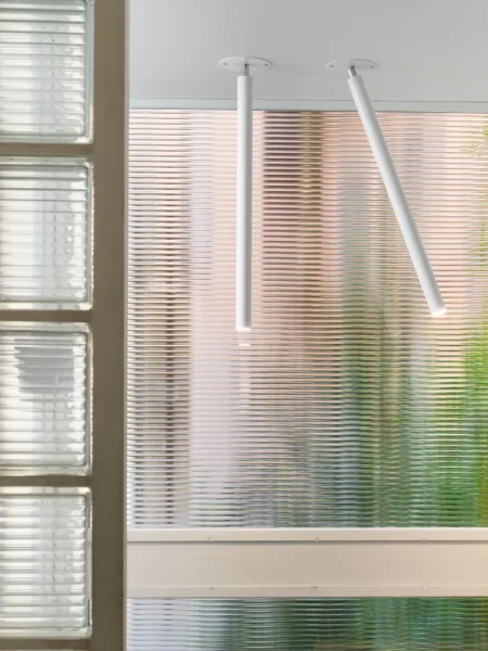 canna-nuda-metallo-soffitto-nemo